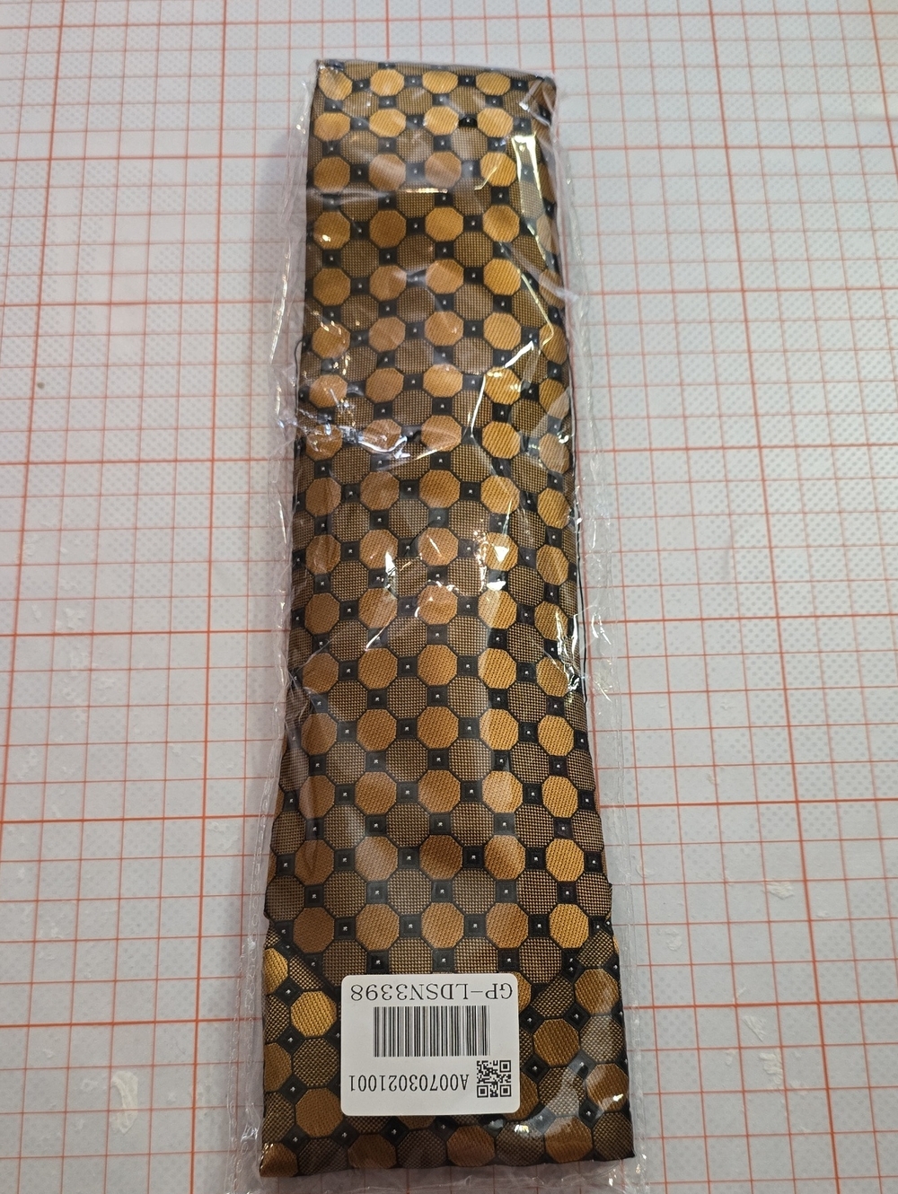 Men's Geometric Gold and Black Tie